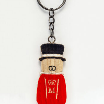 the red beefeater keyring original gift